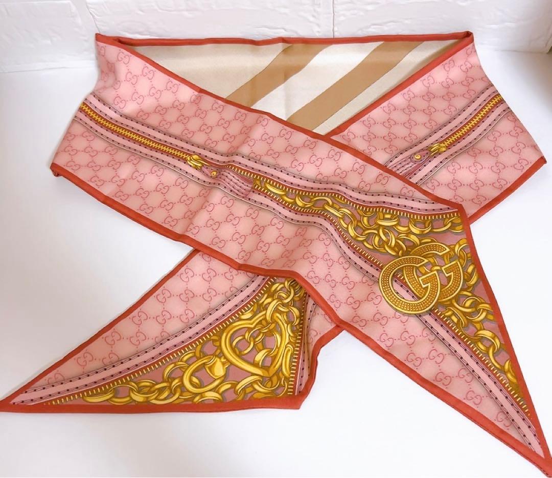 グッチ　GUCCI バンダナ　スカーフ　GG柄　ピンク　ファスナー柄