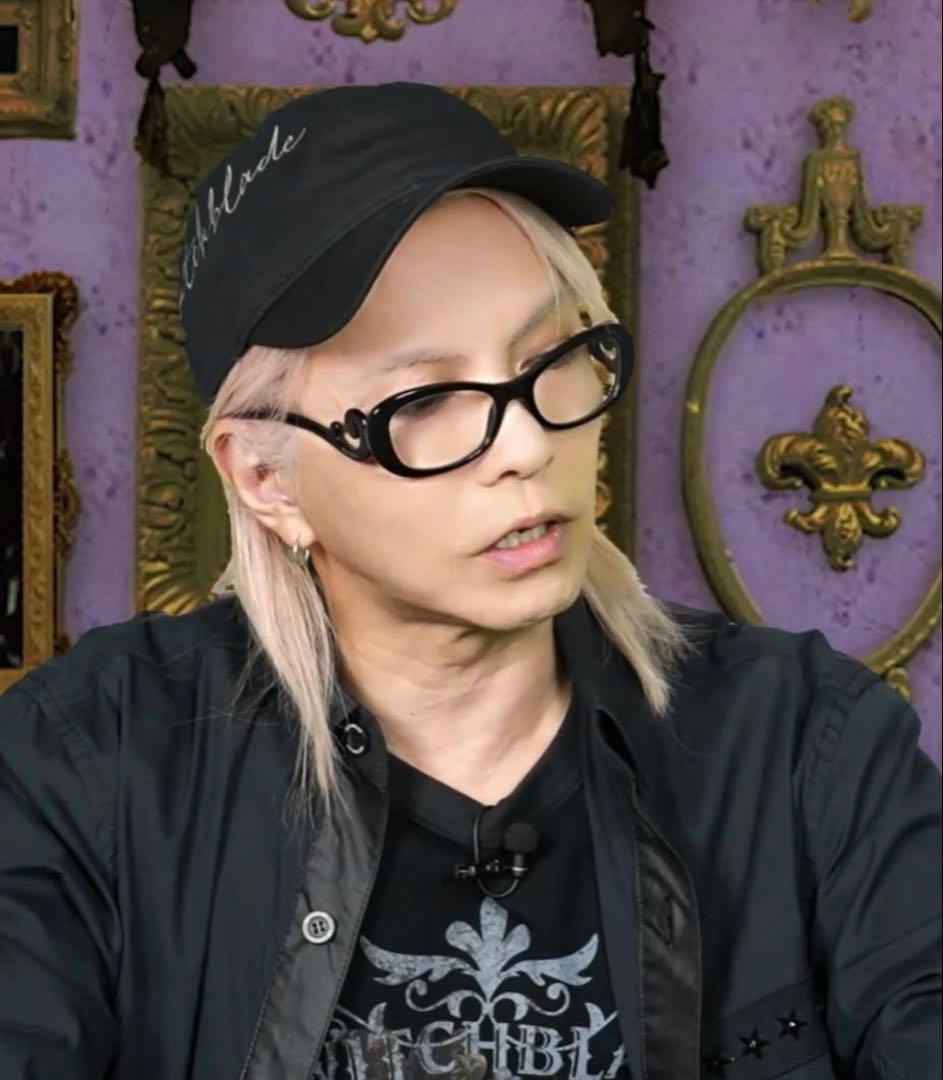 極稀少カラー個体 PRADA HYDE着 同型同色 バロック メガネ サングラス