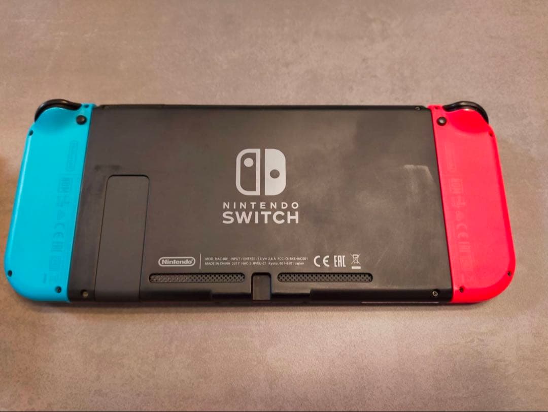 Nintendo Switchネオンレッド／ネオンブルー 付属品一式 動作確認済