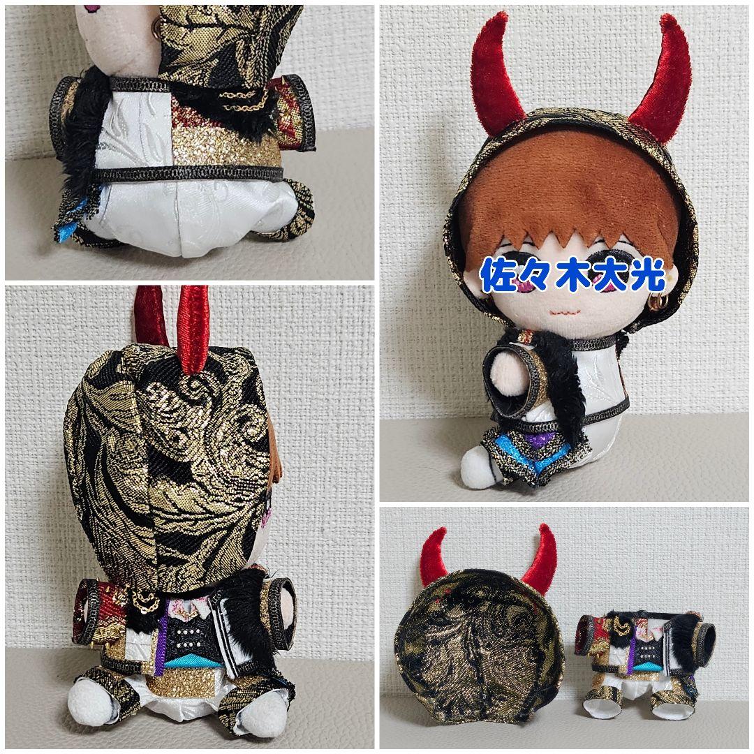 みみ　くっつきてれつ　衣装