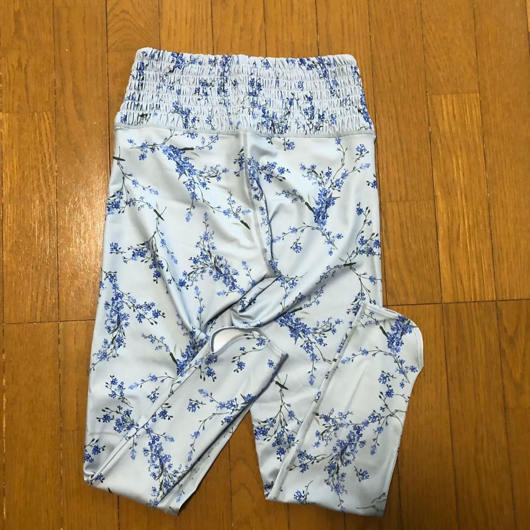SUKALA LAVA ヨガウエア　セットアップ　花柄　水色　L　新品未使用