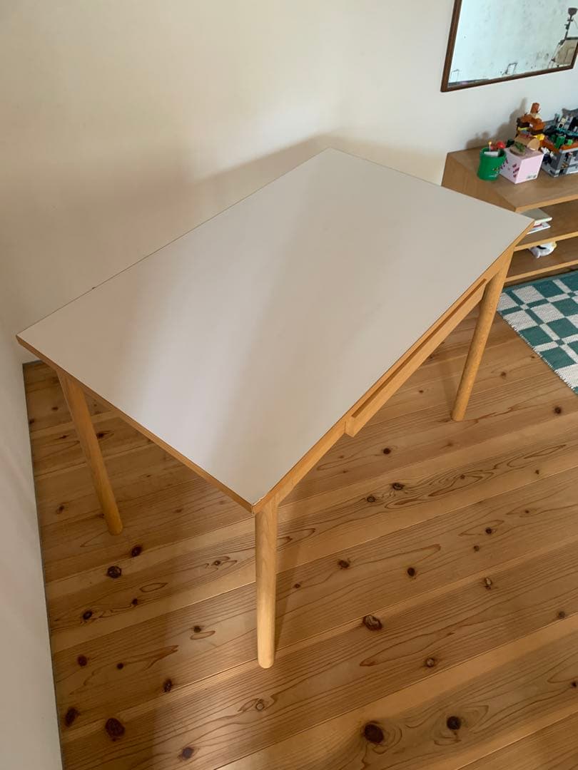 idee stilt table 1000テーブル　机　デスク