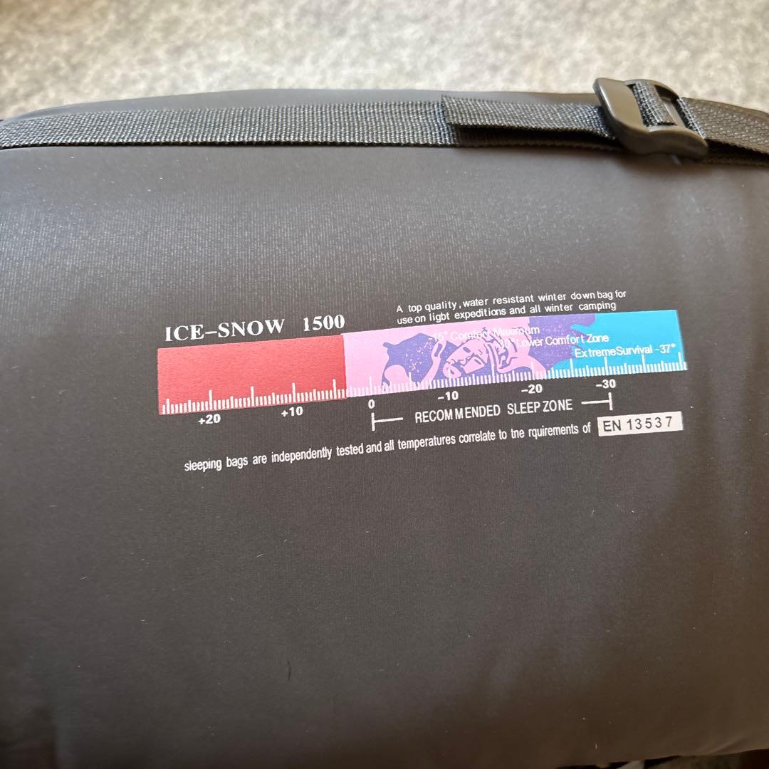 新品未使用　ICE- 1500 シュラフ 1500g 防災野外キャンプ