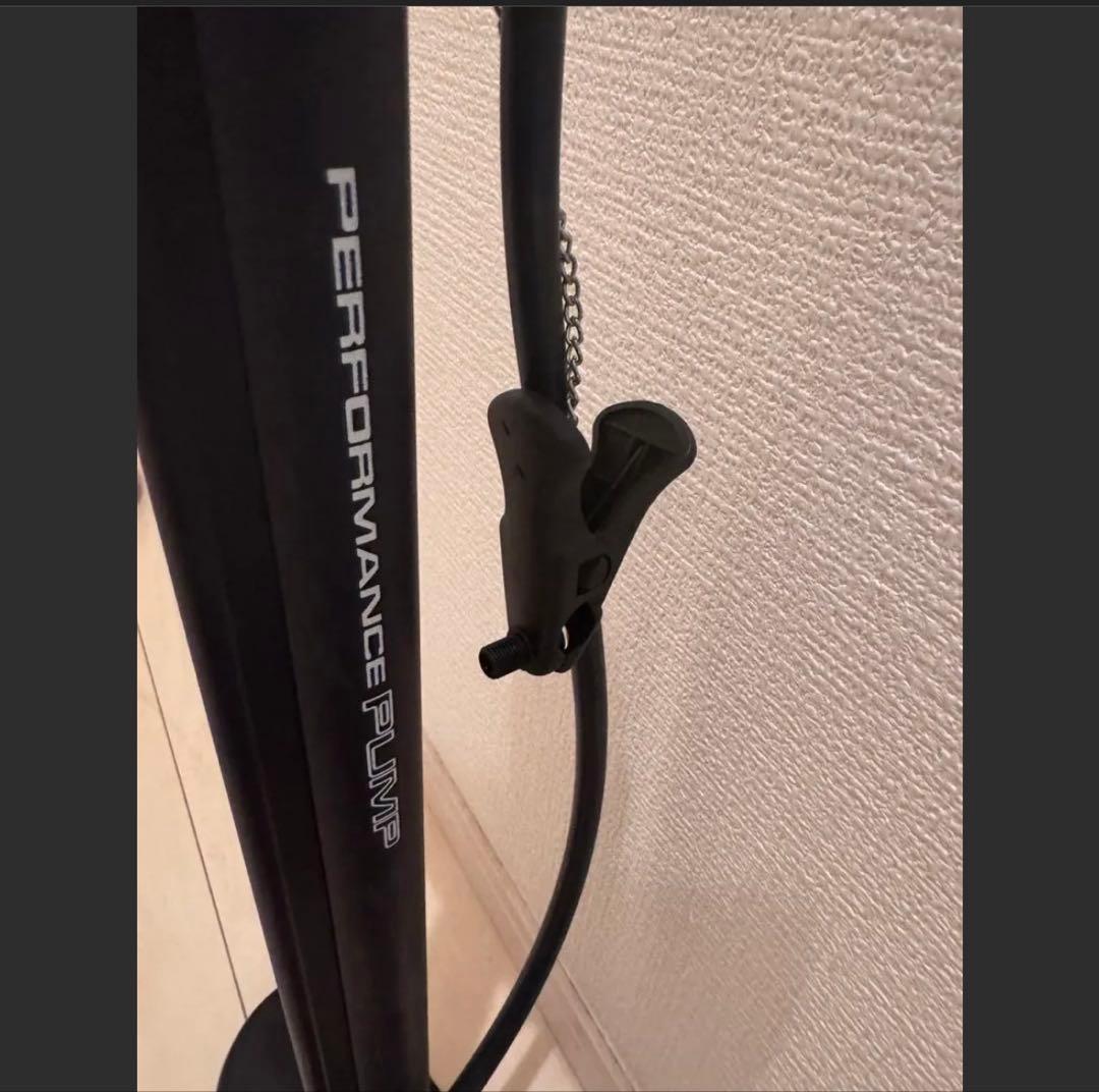 レユニオン クロスバイク ロードバイク 自転車【空気入れ、ライト付き】