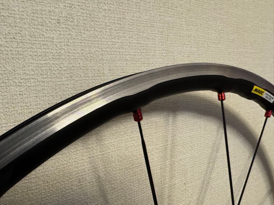 Mavic Ksyrium Elite 2017 RED クリンチャー