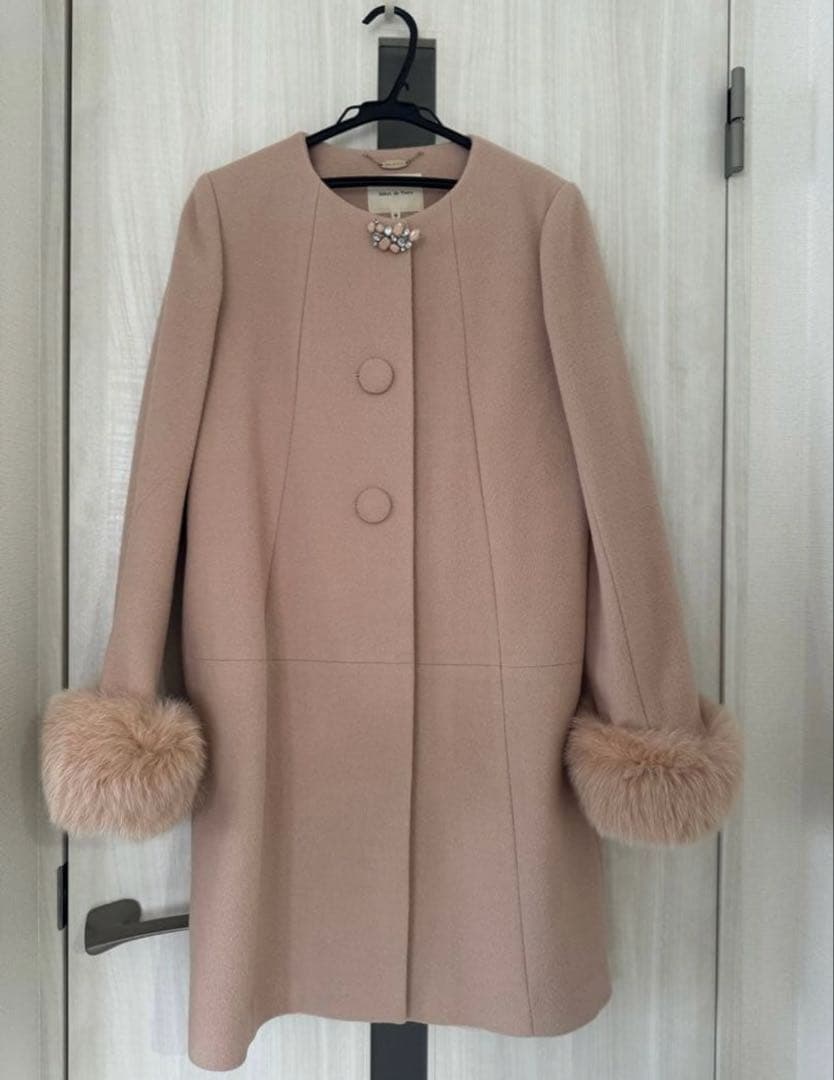 ✨極美品✨Debut de Fioreさえこさんコートピンクファー&ブローチ付き