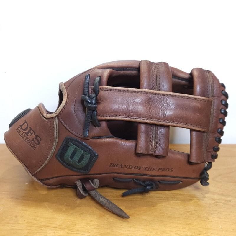 ウイルソン DFS-302 A2000レプリカ 限定モデル 内野用 軟式グローブ
