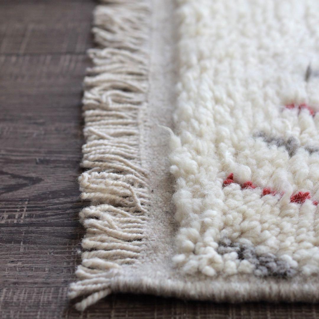 【y.m】超希少！ザナフィ モロッコラグ アクセントラグ 106×66cm