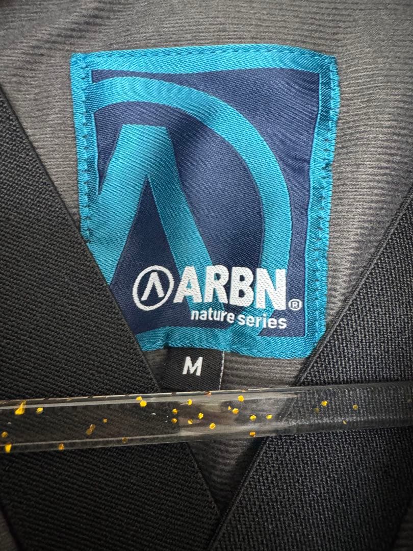 美品 ARBN エアボーン スノーウェア 上下セット Mサイズ