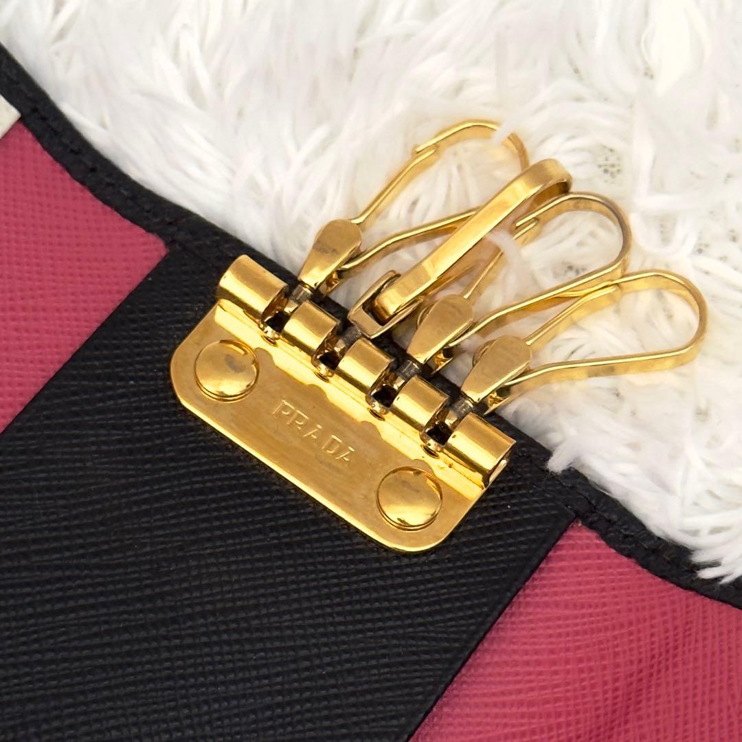 極美品⭐️現行 RFID内蔵 PRADA プラダ サフィアーノ レザー キーケース