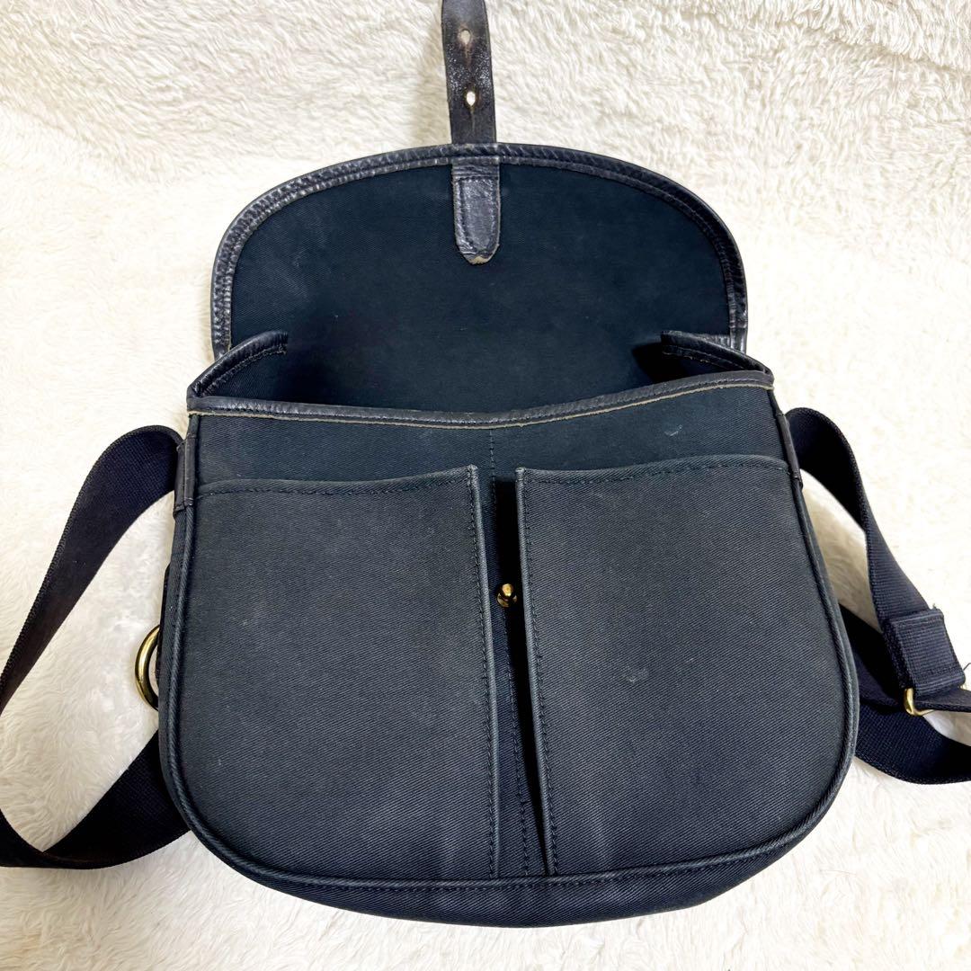 ブレディ　ショルダーバッグ　斜め掛け　キャンバス　レザー　牛革　イギリス製