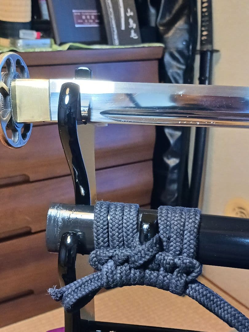 肥後拵え、居合用模造刀、本木　本鮫革　車輪鍔　樋入り砂型刀身 (訳有り価格)