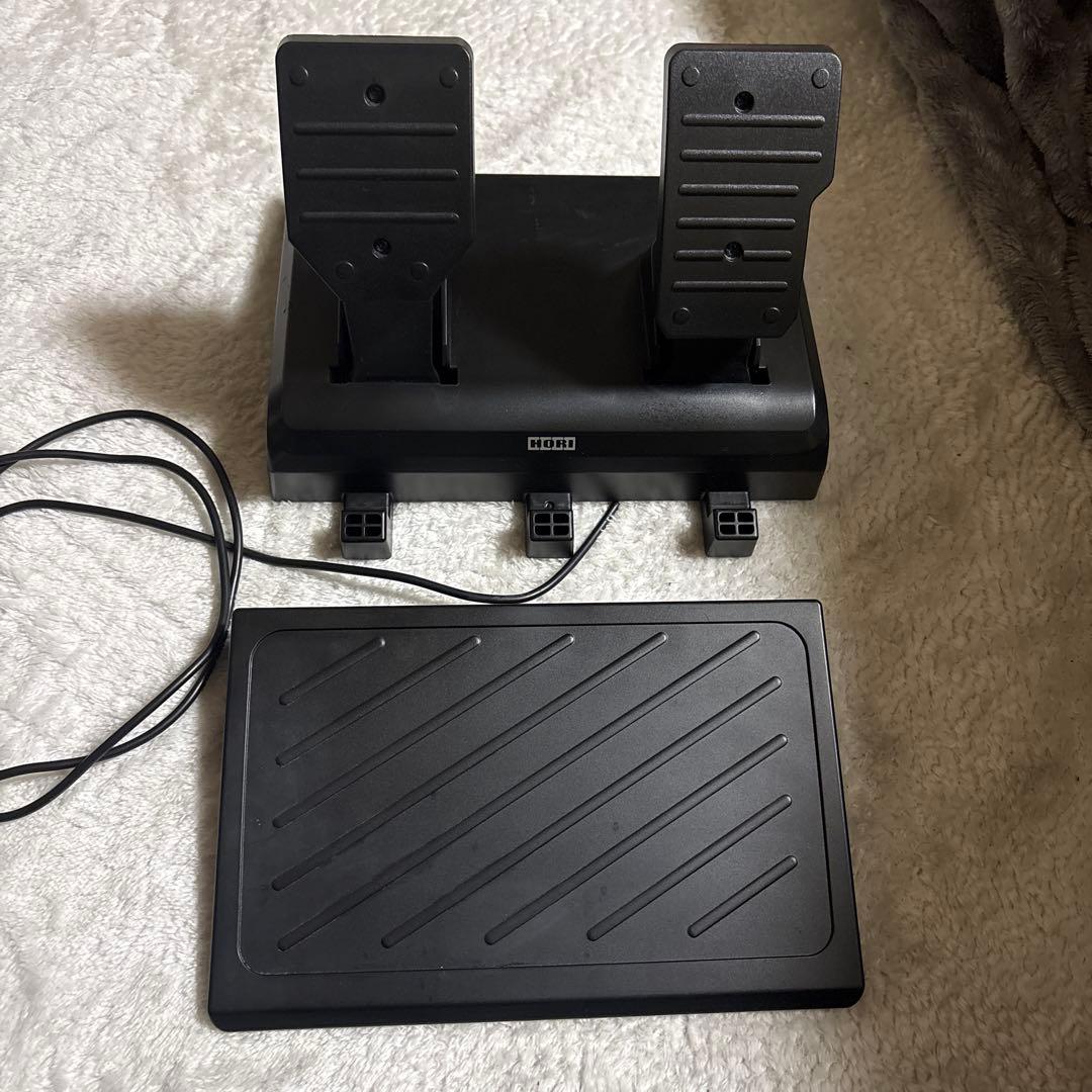 レーシングホイールエイペックス (PS4/PS5) 美品