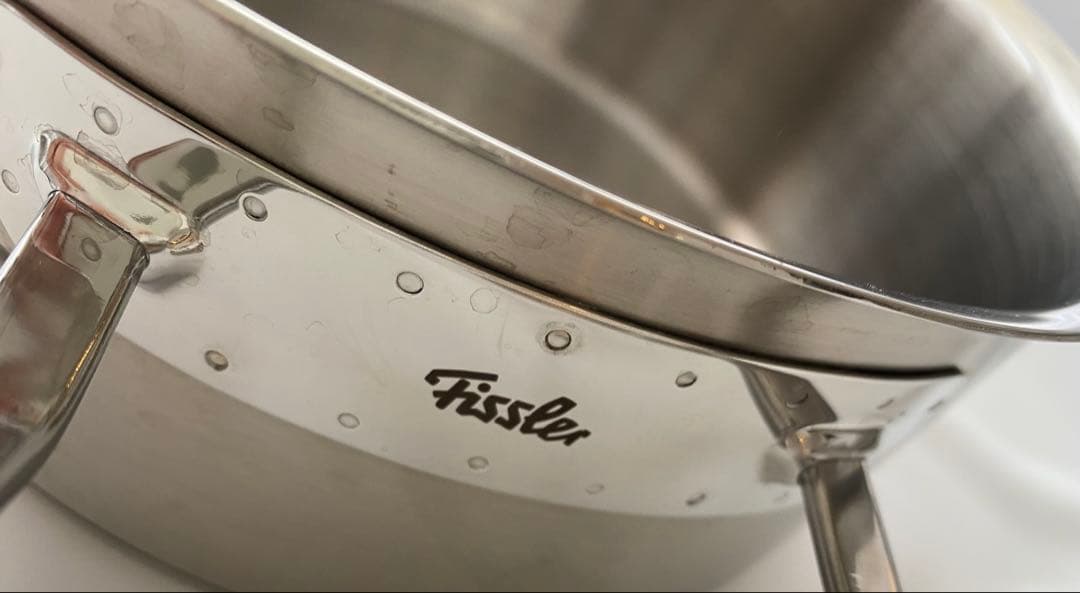 フィスラー　プロコレクション　両手鍋　24cm 保証書付き