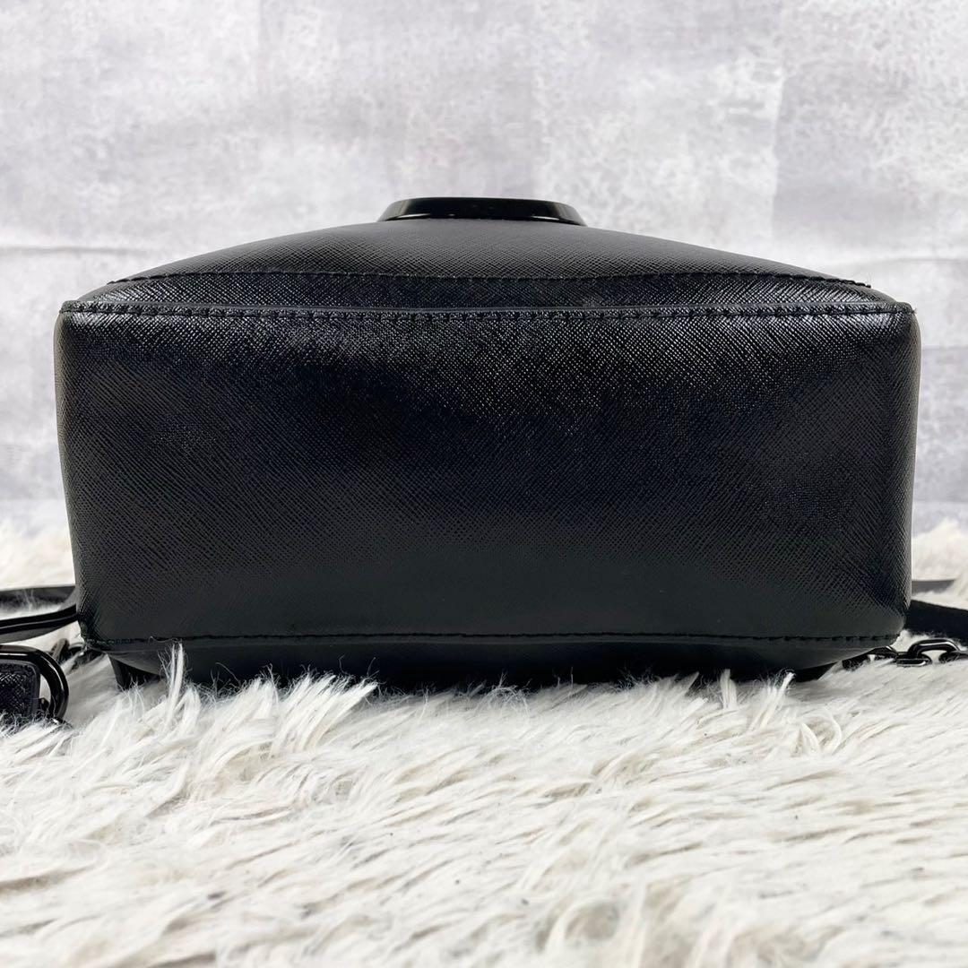 美品 マークジェイコブス レザー バックパック パックショット Jマーク 黒