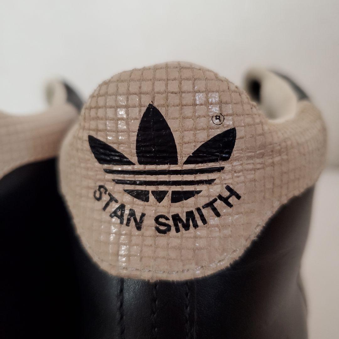 脚長効果【ヒールあり】スタンスミス 黒 25cm