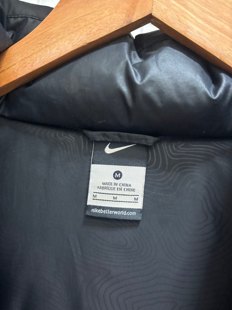 ナイキ　ダウンジャケット 肉厚 ドローコード付き Y2K 黒　M