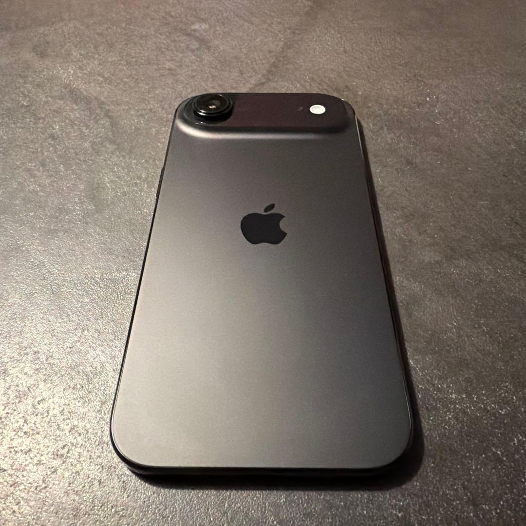 【極美品】iPhone Air 256GB スペースブラック SIMフリー