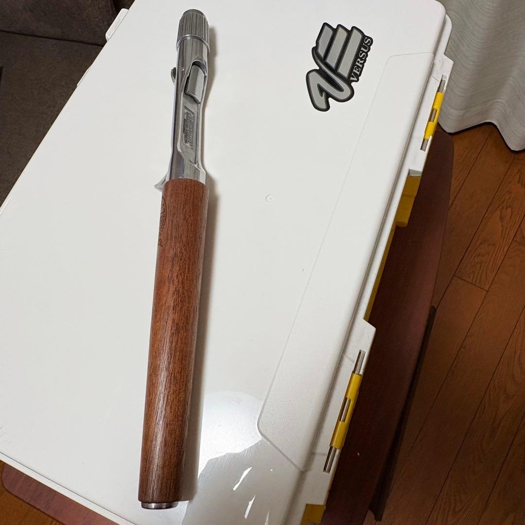 ブライトリバー リバーマスター & 津波ルアーズ レクタ・ロッド・ハンドル