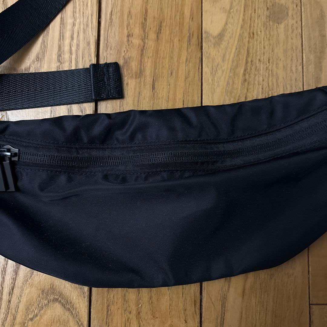 美品moontreeplanet ベルトポーチ