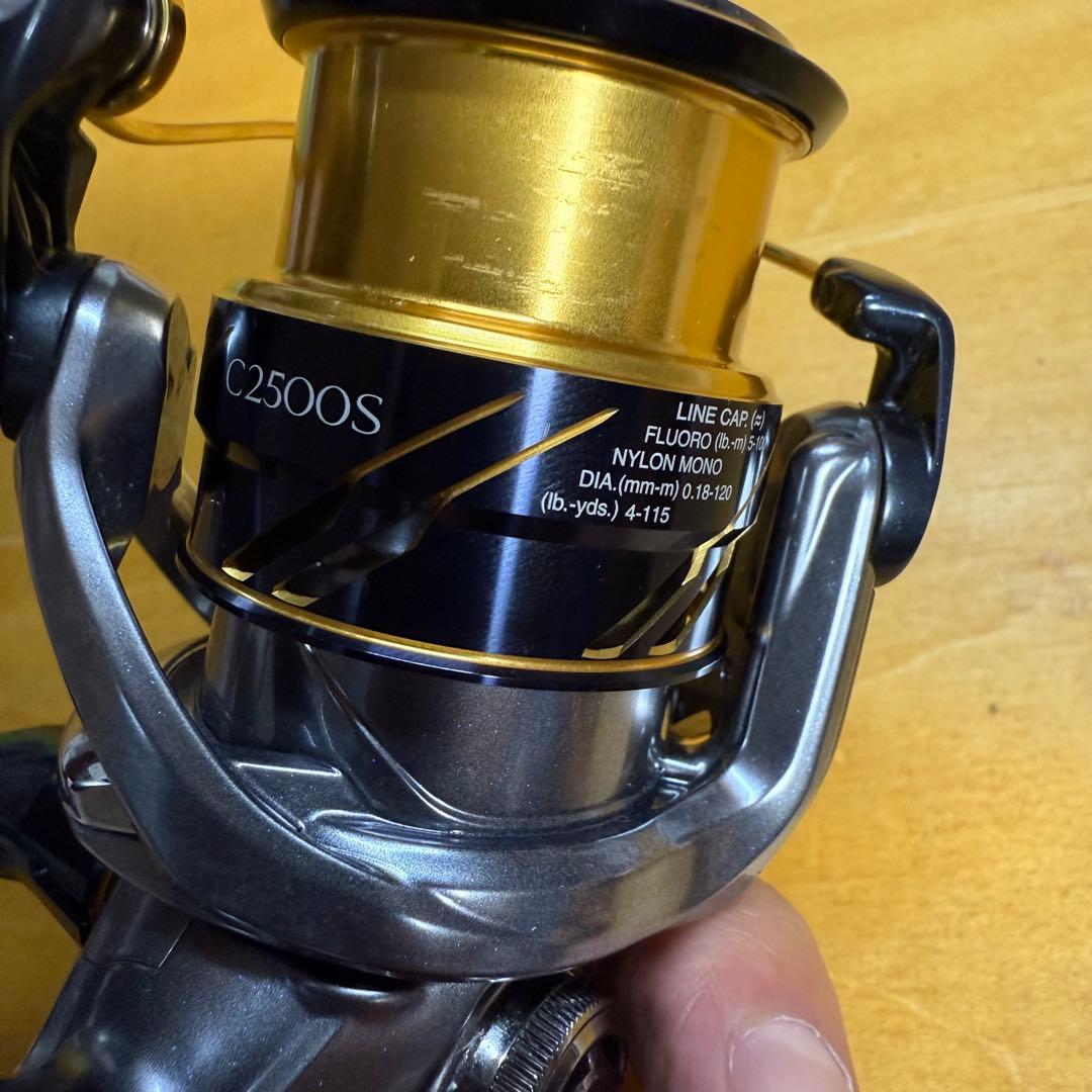 Vanquish C2500HGS-Aスピニングリール