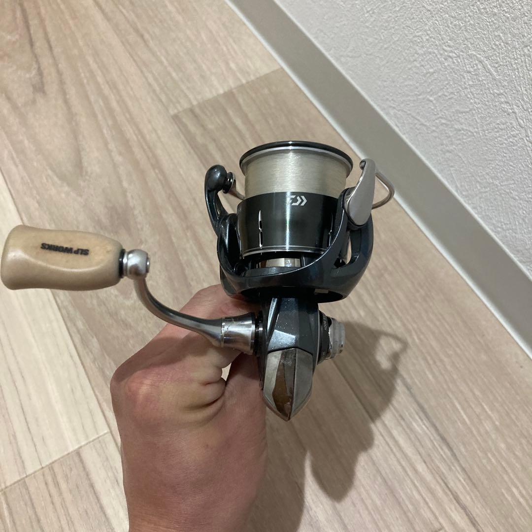 LUVIAS T3000-H スピニングリール ブラック