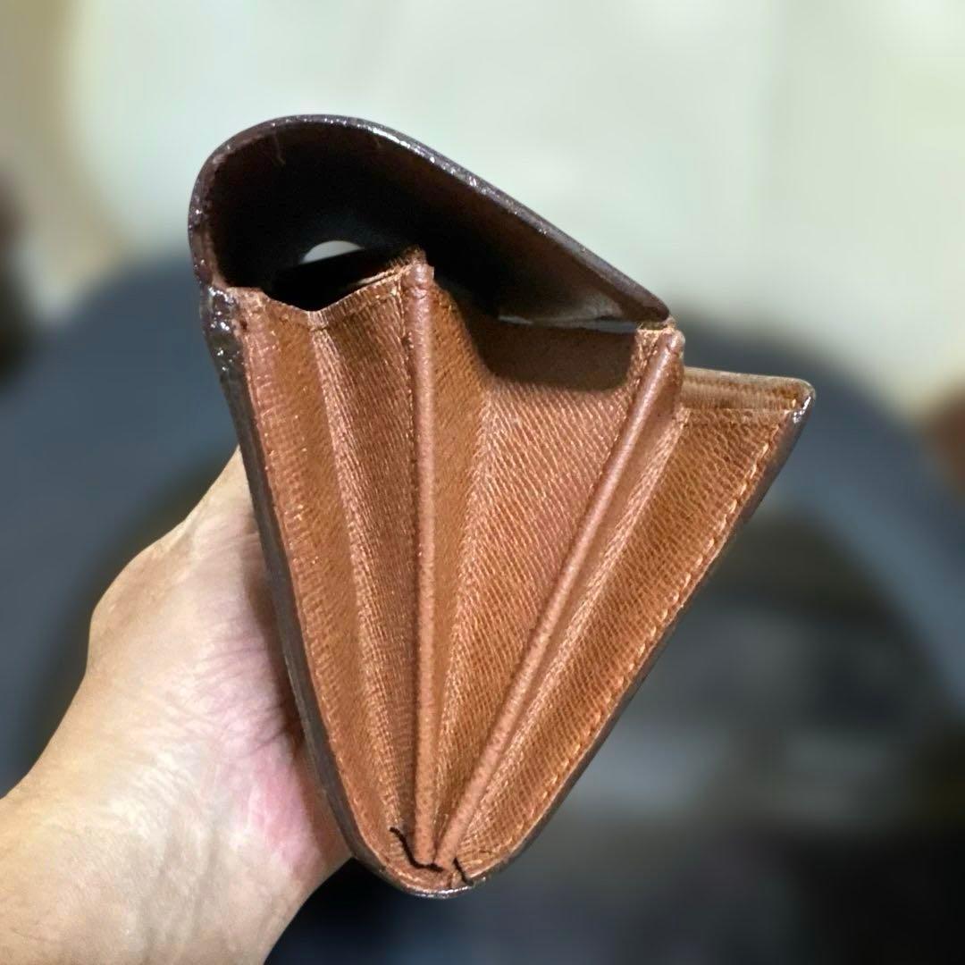 16☆良品☆カード6枚タイプ♪サラ長財布