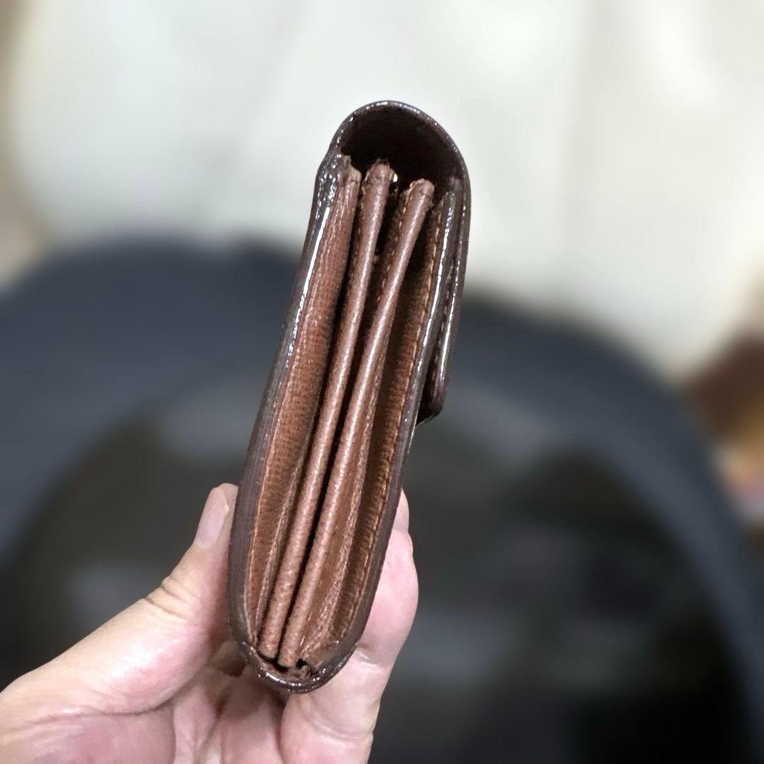 16☆良品☆カード6枚タイプ♪サラ長財布