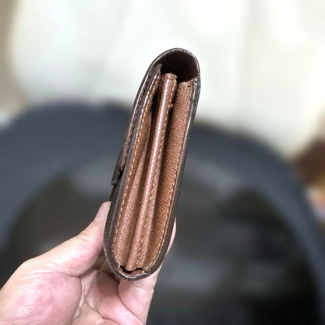 16☆良品☆カード6枚タイプ♪サラ長財布