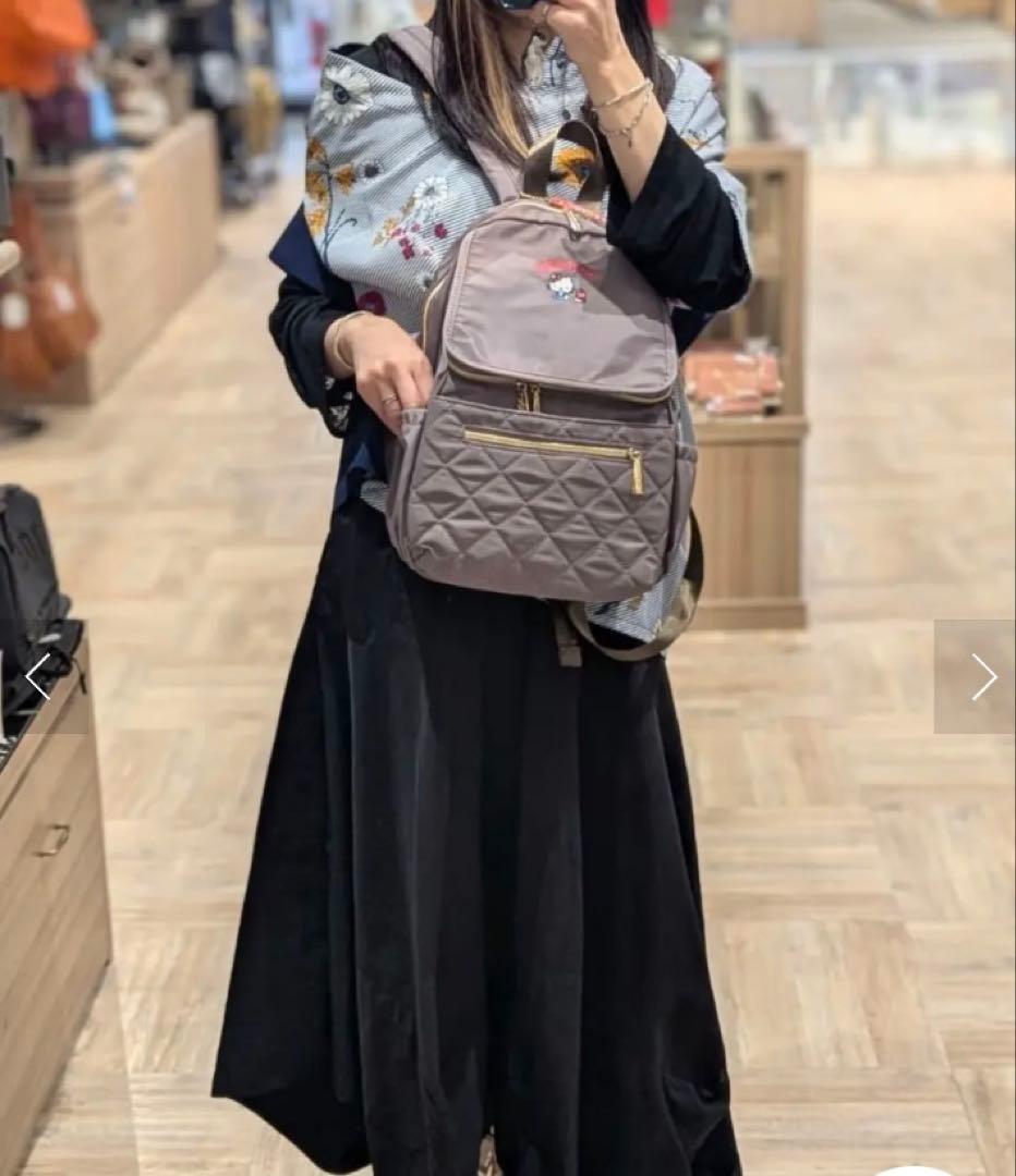 ハローキティ リュック コラボ 大人可愛い（新品タグ付き）ダークピンク 限定品