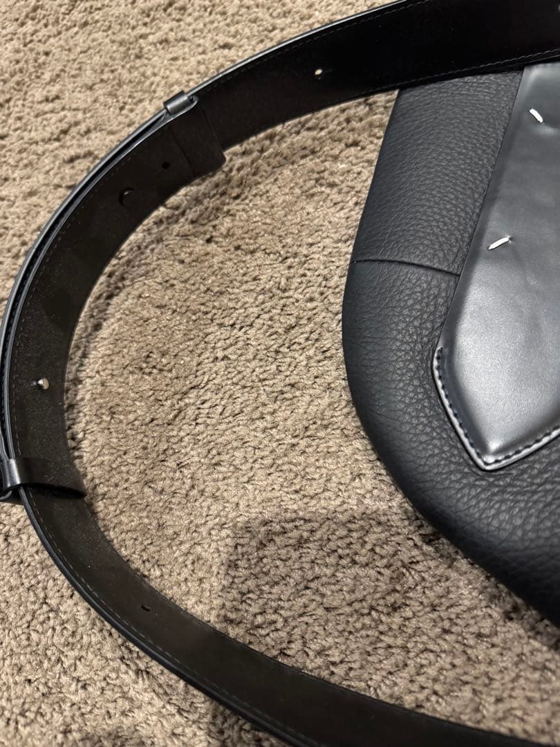 マルジェラ　5AC ボディー バックSB1WG0017 P4746