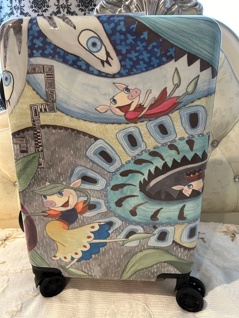 新品未使用アルベロベロアートプリント 中型キャリーケース軽量４輪雨雪保護カバー付