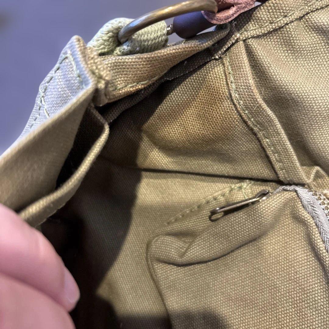 サイ インディージョーンズ　バッグ　イギリス軍　ガスマスクバック