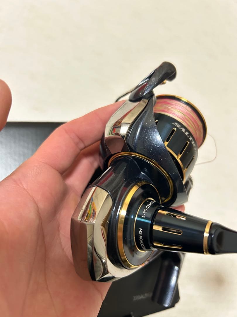 DAIWA 23SALTIGA 4000-XH スピニングリール