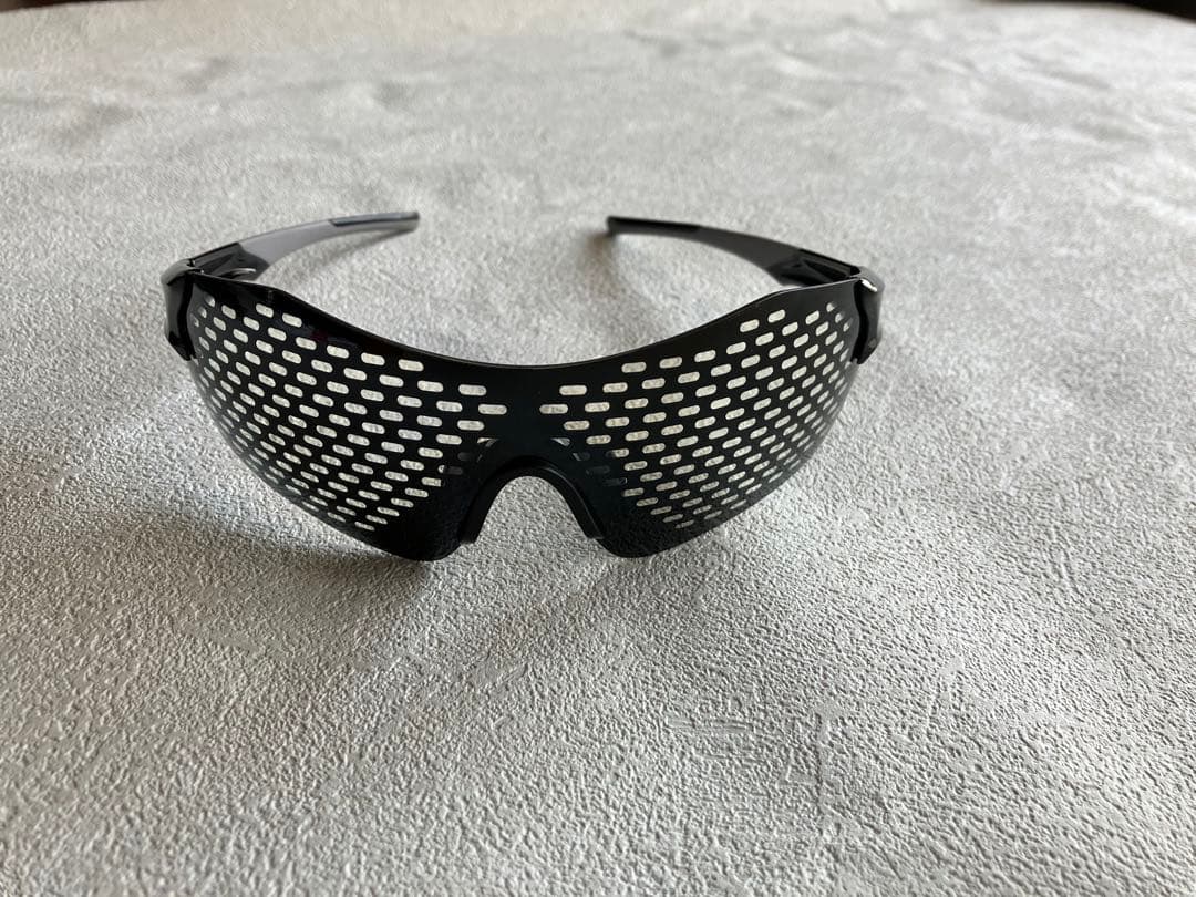 セラピーグラス　目の保護や疲れを取る