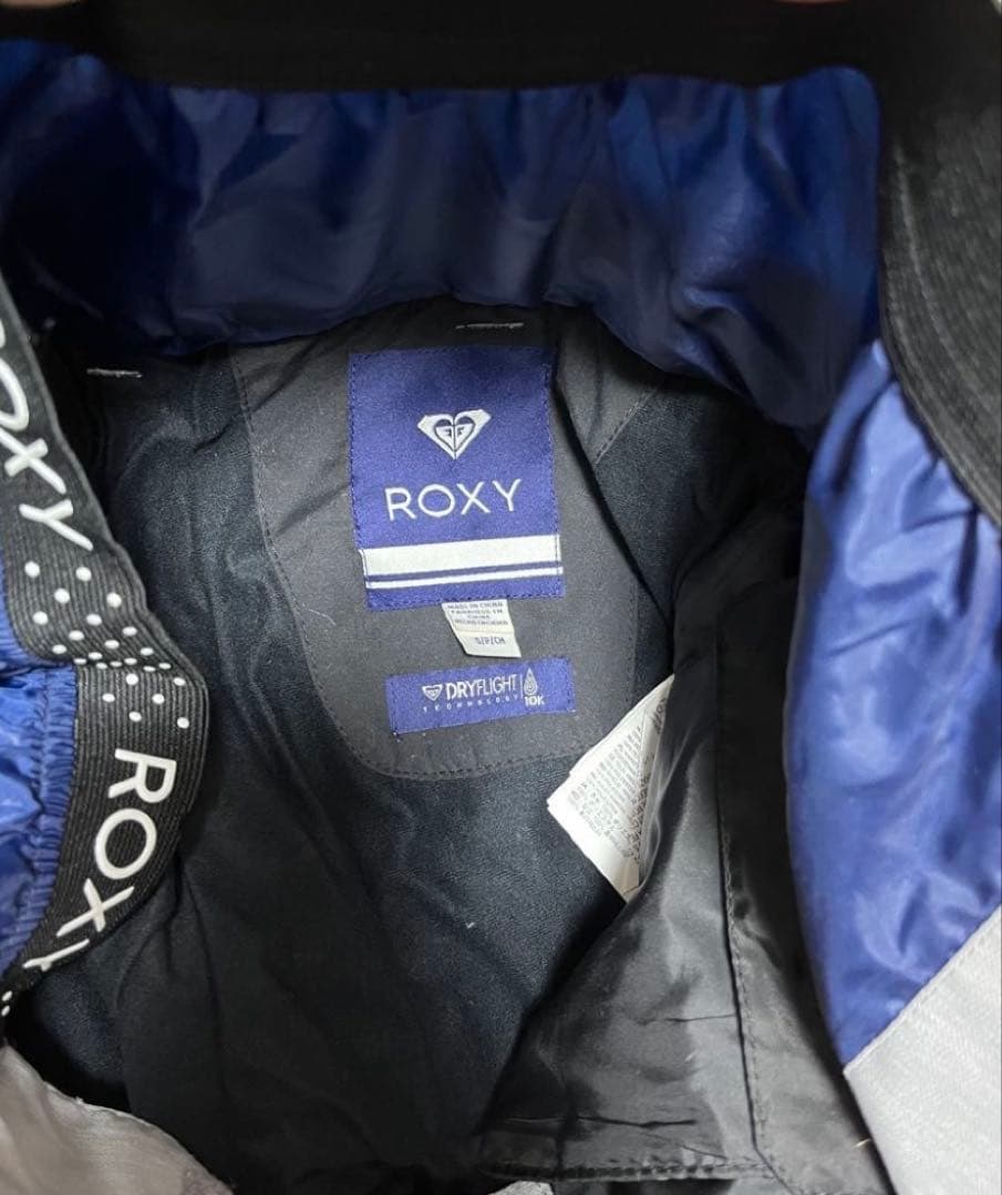 【美品】 ROXYスノーボードウェア 上下　Sサイズ