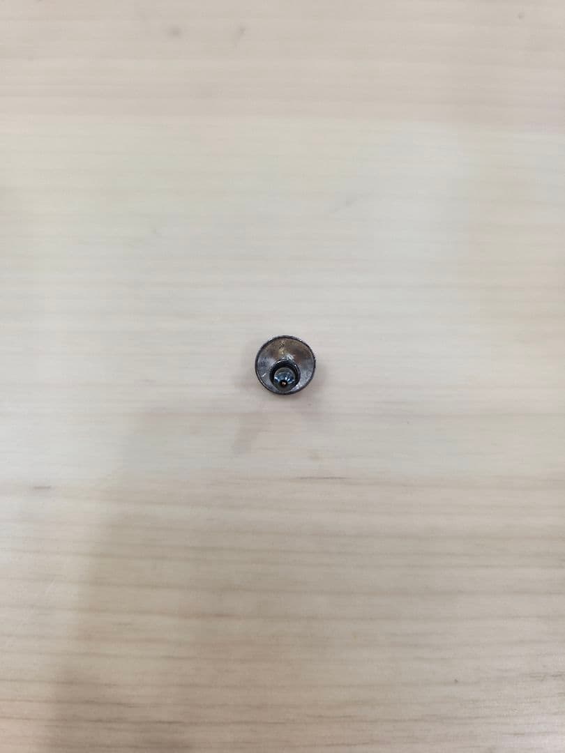 CHROME HEARTS　クロスボールピアス