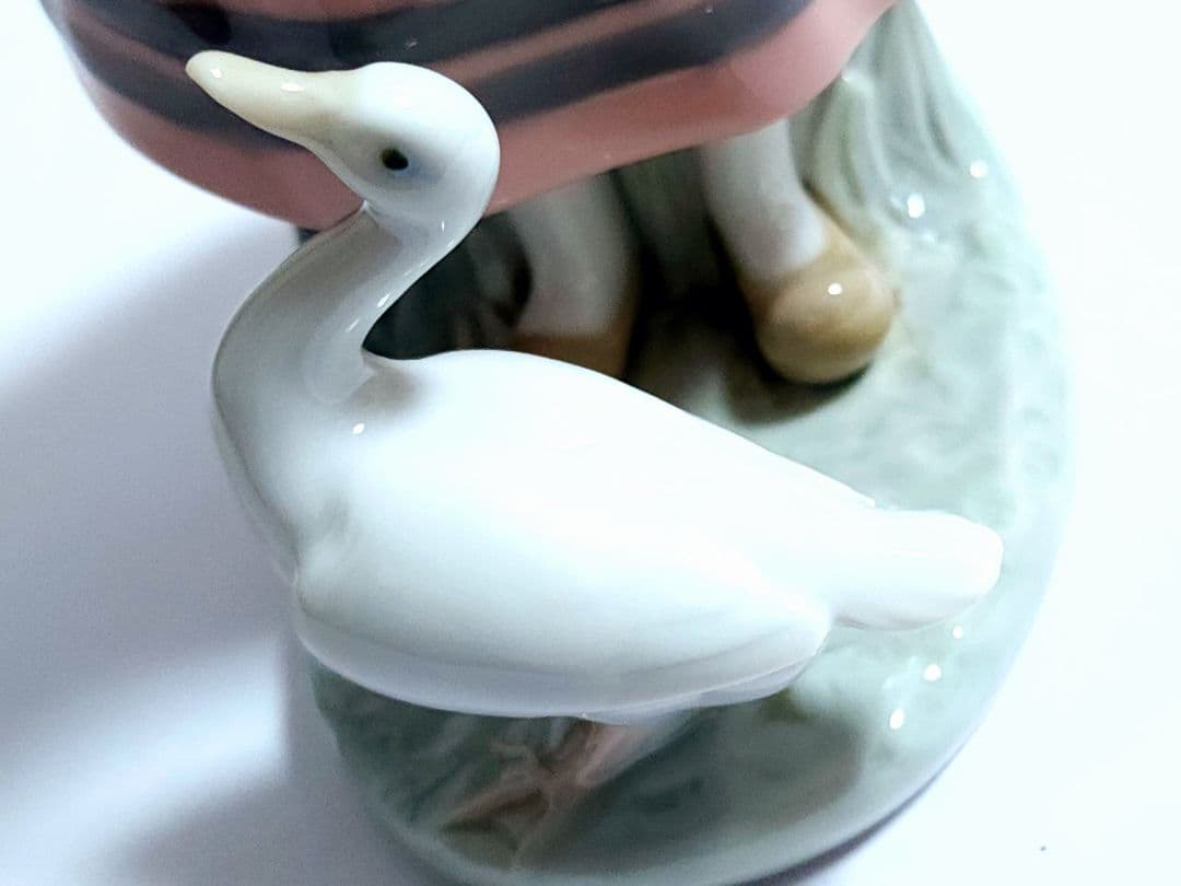 リヤドロJosefa Feeding Duck えさをやるジョセファ5201