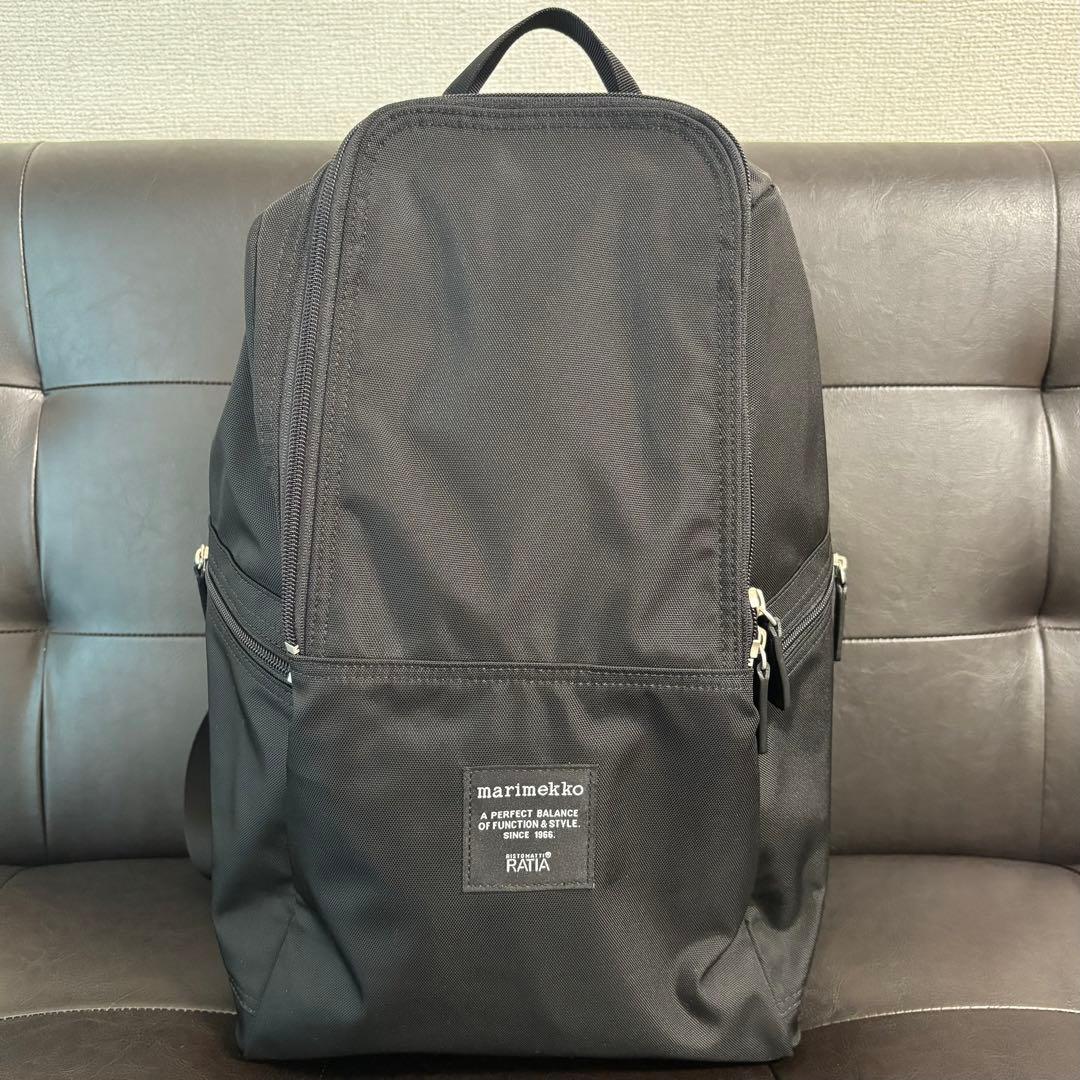 【極美品】marimekko マリメッコリュック メトロ METROブラック