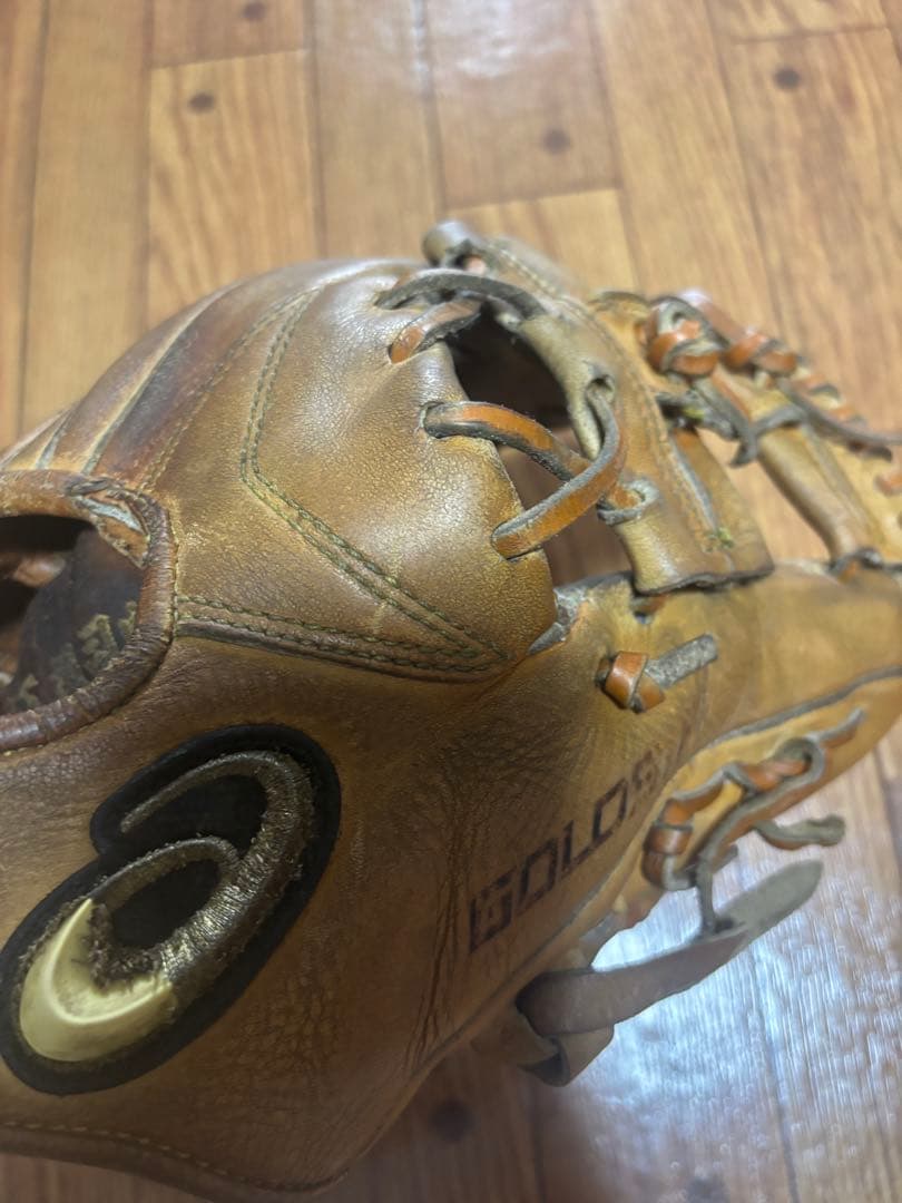 アシックス　ゴールドステージ　硬式　内野手用 軟式でも可