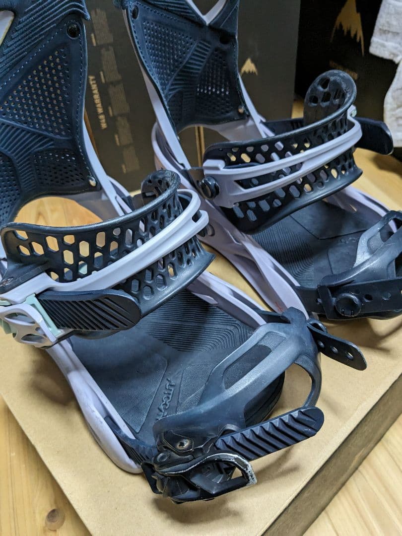 Burton ビンディング LEXA レクサ Re:Flex Mサイズ