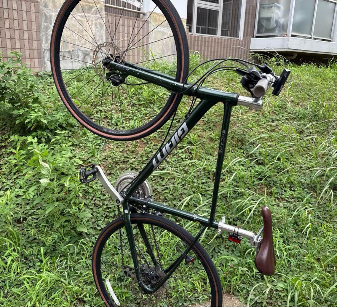 Giant Escape クロスバイク ダークグリーン　値下げ受け付けます