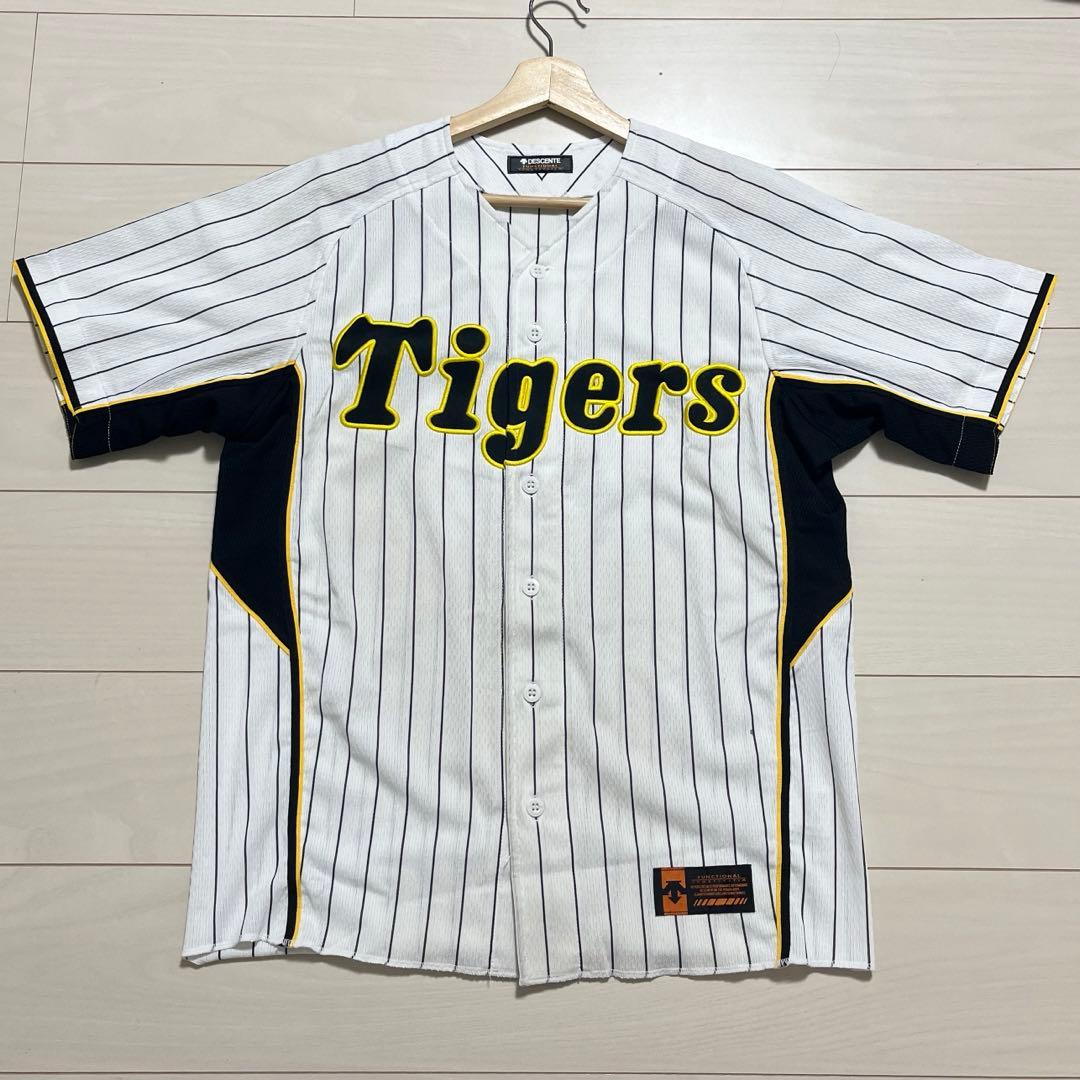 DESCENTE デサント 阪神タイガース ユニホーム 背番号1 - メルカリ