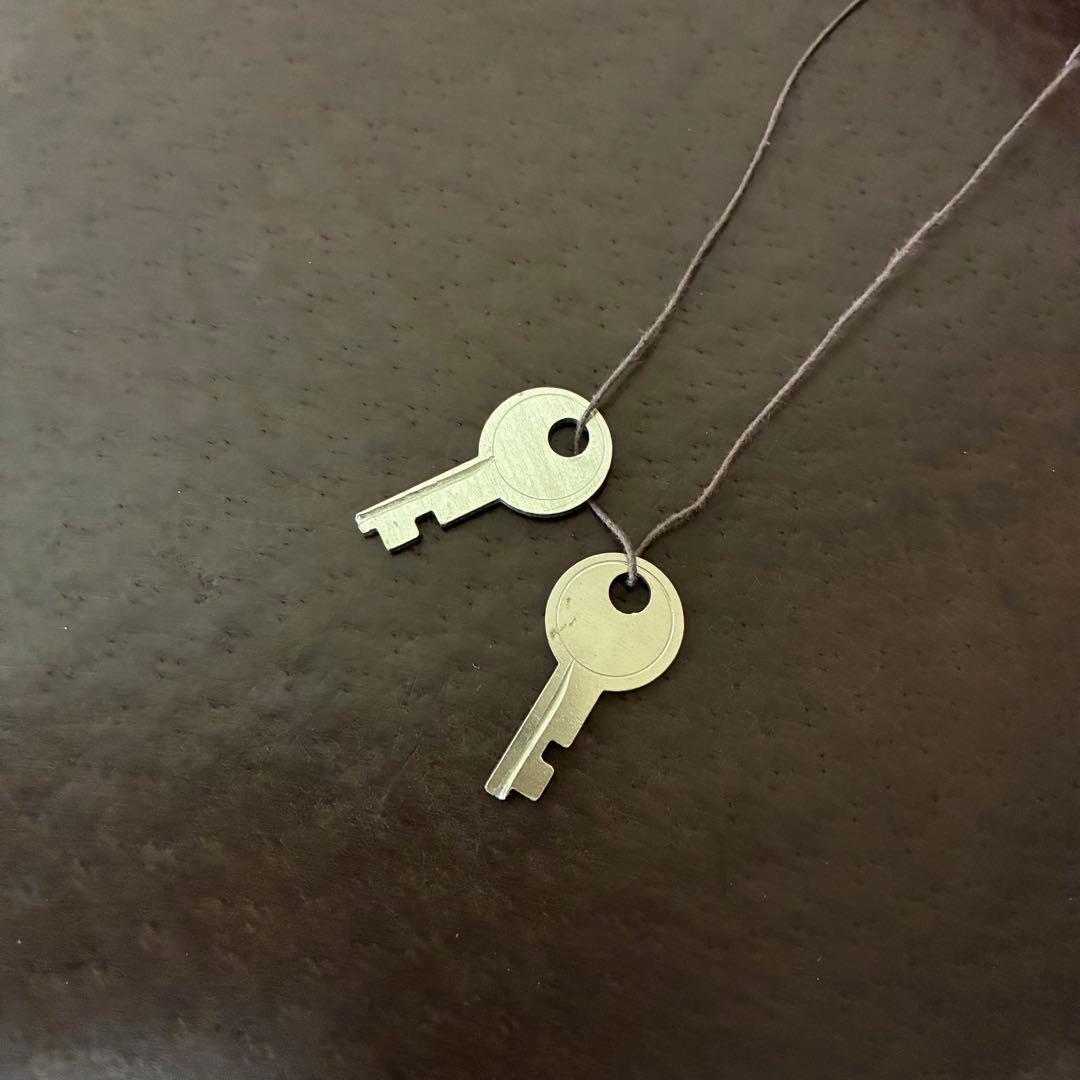 美品 トランク ダークブラウン 革製 ヴィンテージ アンティーク 鍵付き カバン