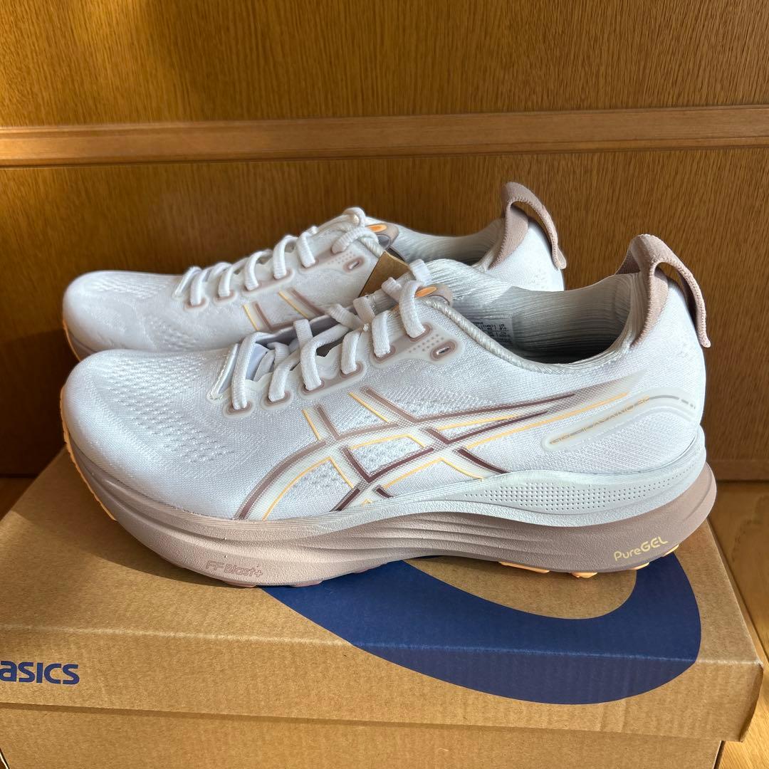アシックス　GEL-KAYANO32 ランニングシューズ WOMEN 25.5