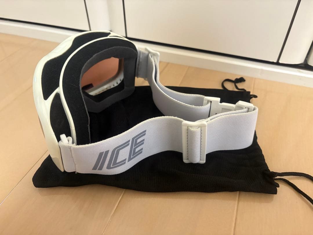 スノーボードウェア、ゴーグル