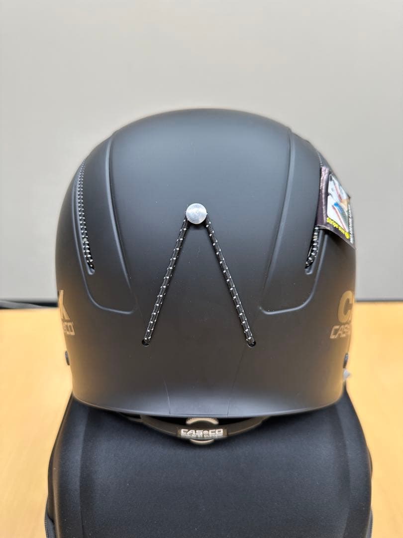 カスコCASCO　スキーヘルメット新品未使用Ｌサイズ