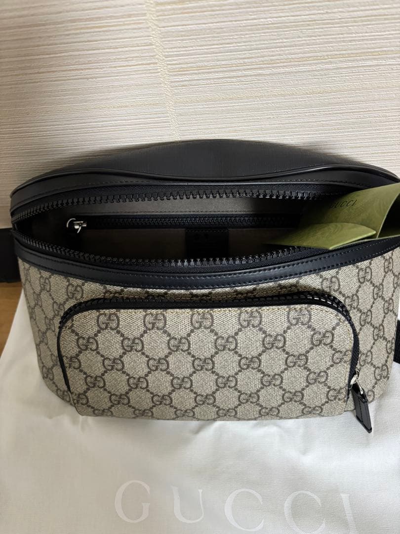 GUCCI GGスプリーム　ボディバッグ　美品