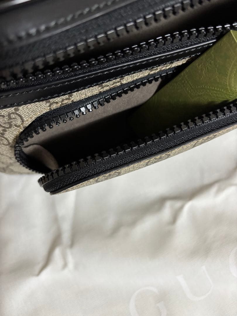 GUCCI GGスプリーム　ボディバッグ　美品