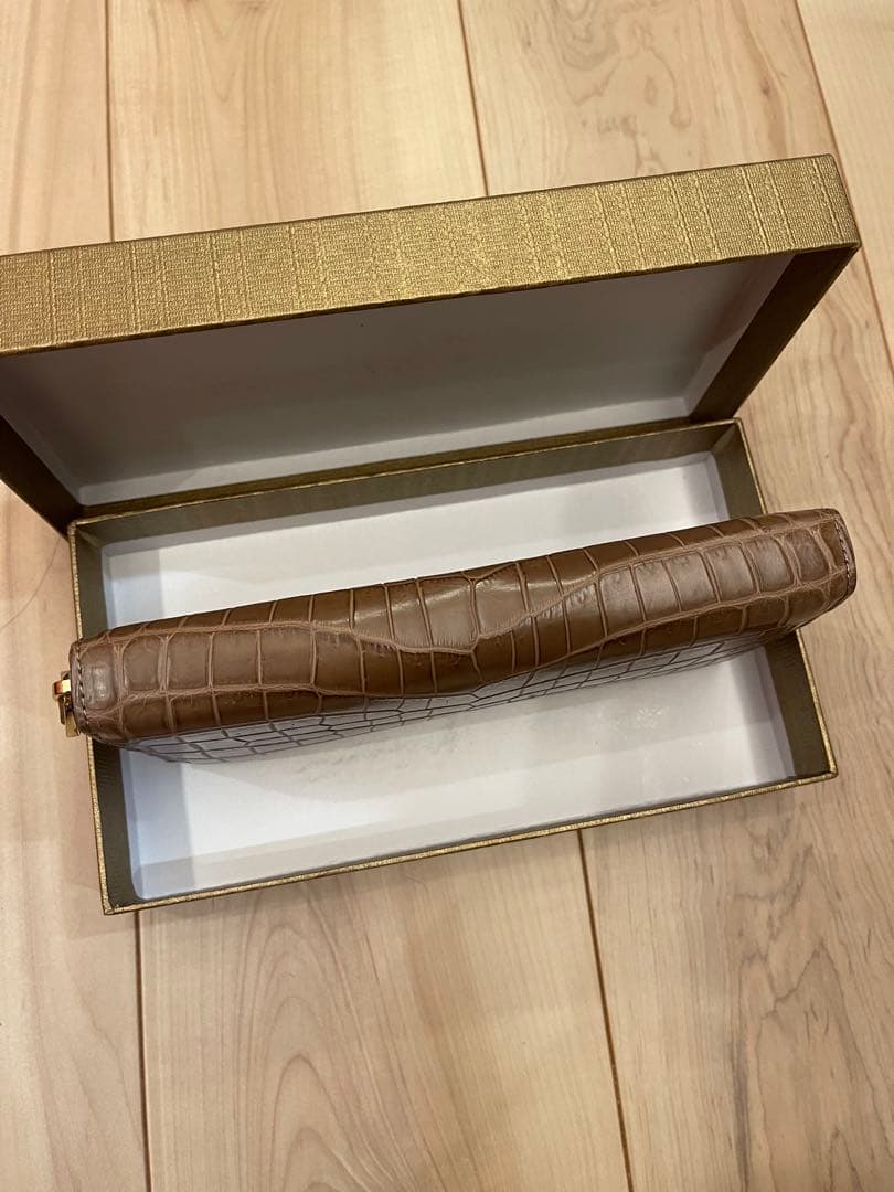 レディースクロコダイル長財布 薄茶色　三京商会　箱付き